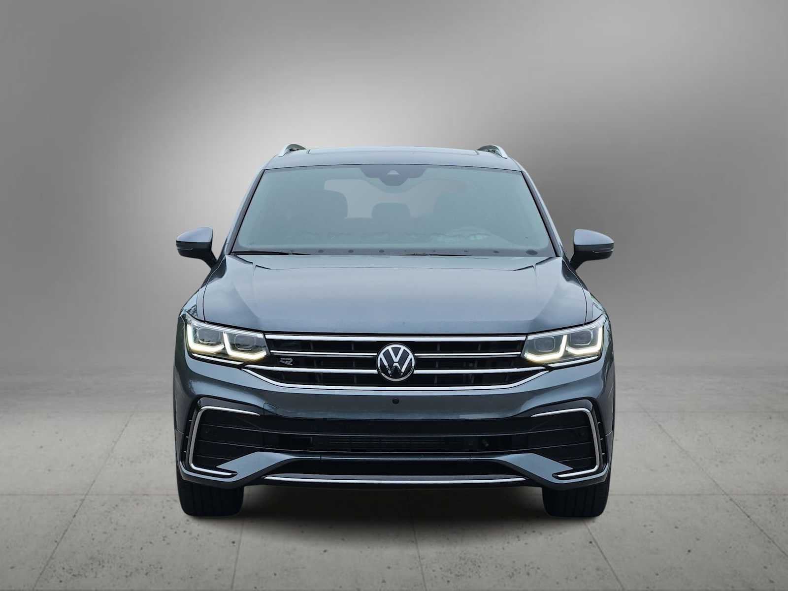 Thumbnail: 2024 Volkswagen Tiguan - 3