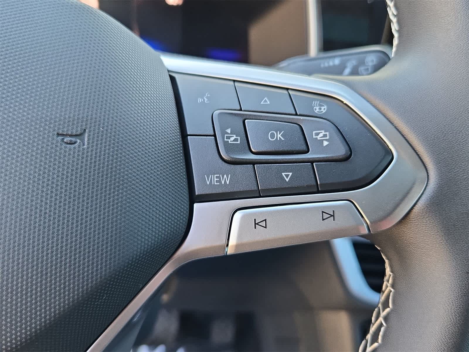 Thumbnail: 2025 Volkswagen Taos - 26