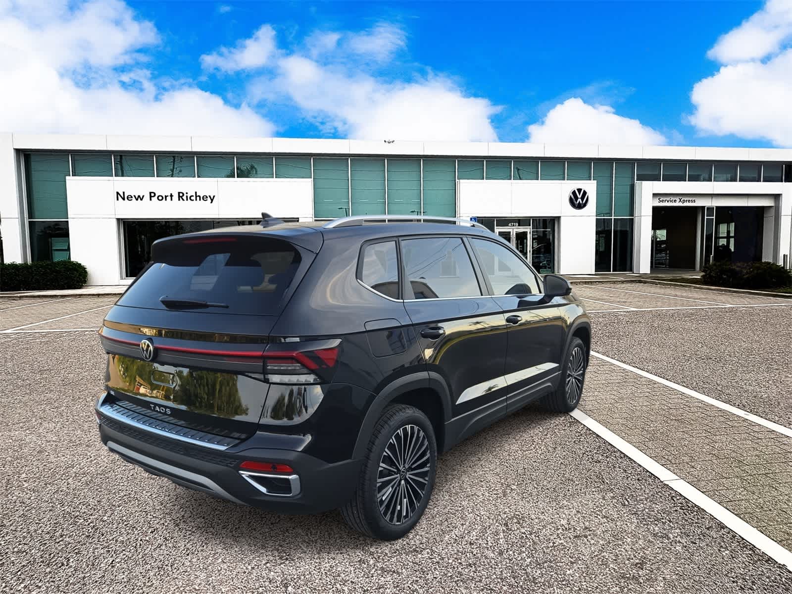 Thumbnail: 2025 Volkswagen Taos - 8