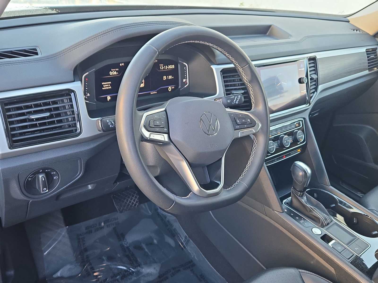 Thumbnail: 2022 Volkswagen Atlas - 10