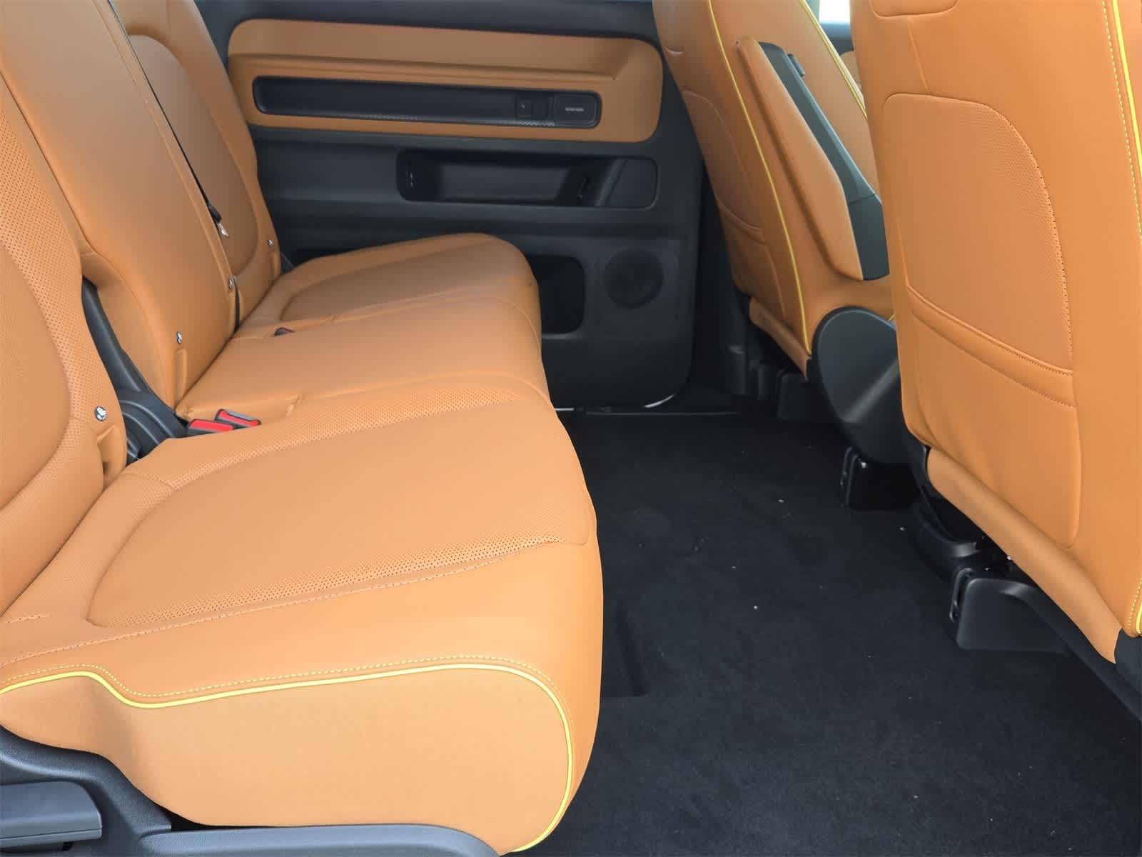 Thumbnail: 2025 Volkswagen ID.Buzz - 21