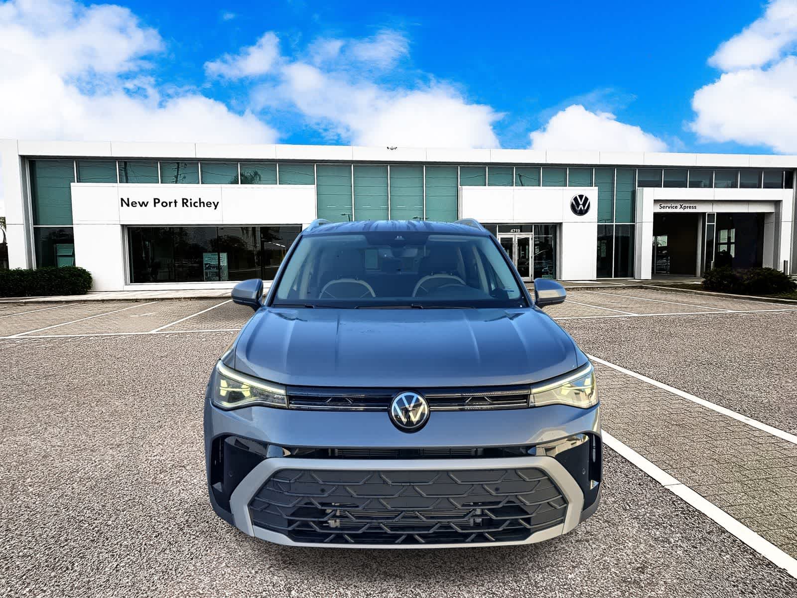 Thumbnail: 2025 Volkswagen Taos - 3