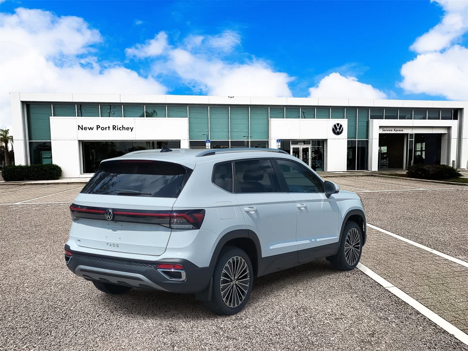 Thumbnail: 2025 Volkswagen Taos - 8