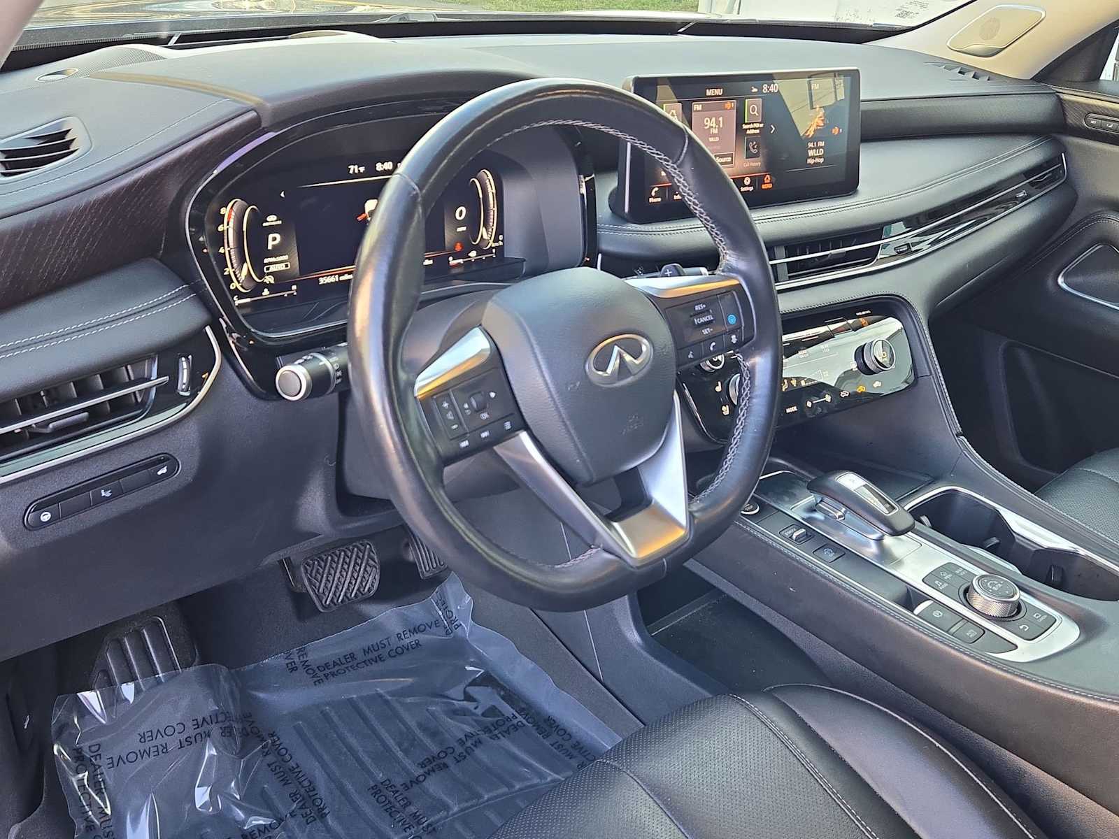 Thumbnail: 2023 INFINITI QX60 - 10