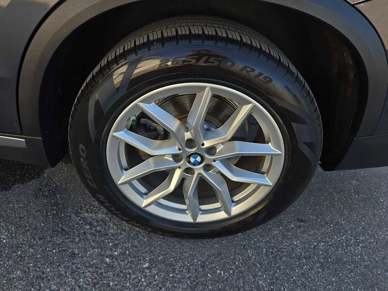 Thumbnail: 2022 BMW X5 - 14