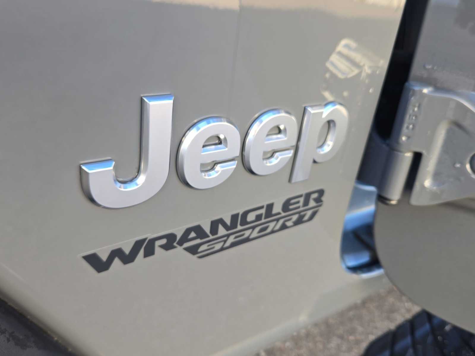 Thumbnail: 2020 Jeep Wrangler - 12