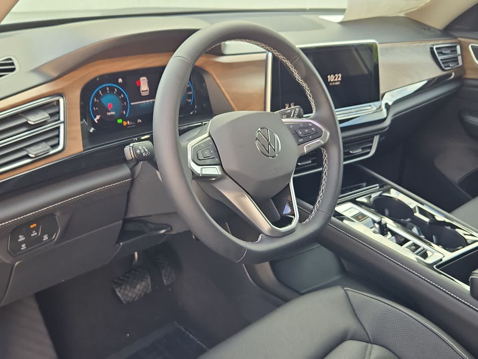 Thumbnail: 2026 Volkswagen Atlas - 10