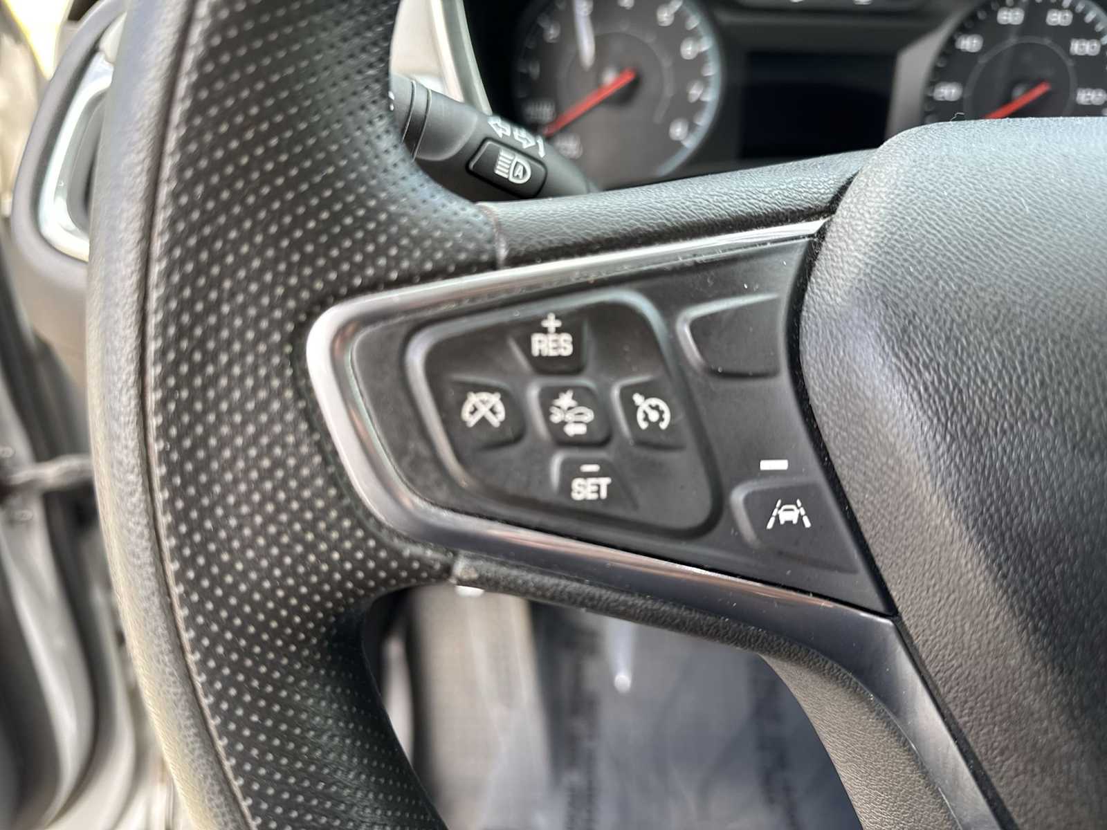 Thumbnail: 2020 Chevrolet Equinox - 23