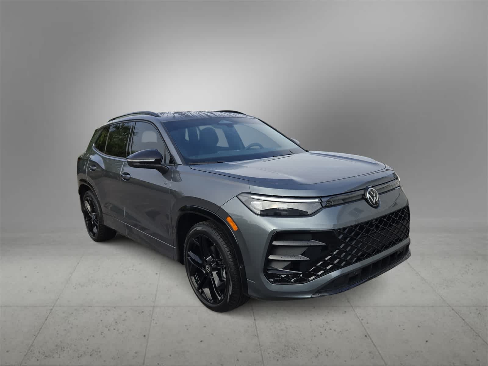 Thumbnail: 2025 Volkswagen Tiguan - 2