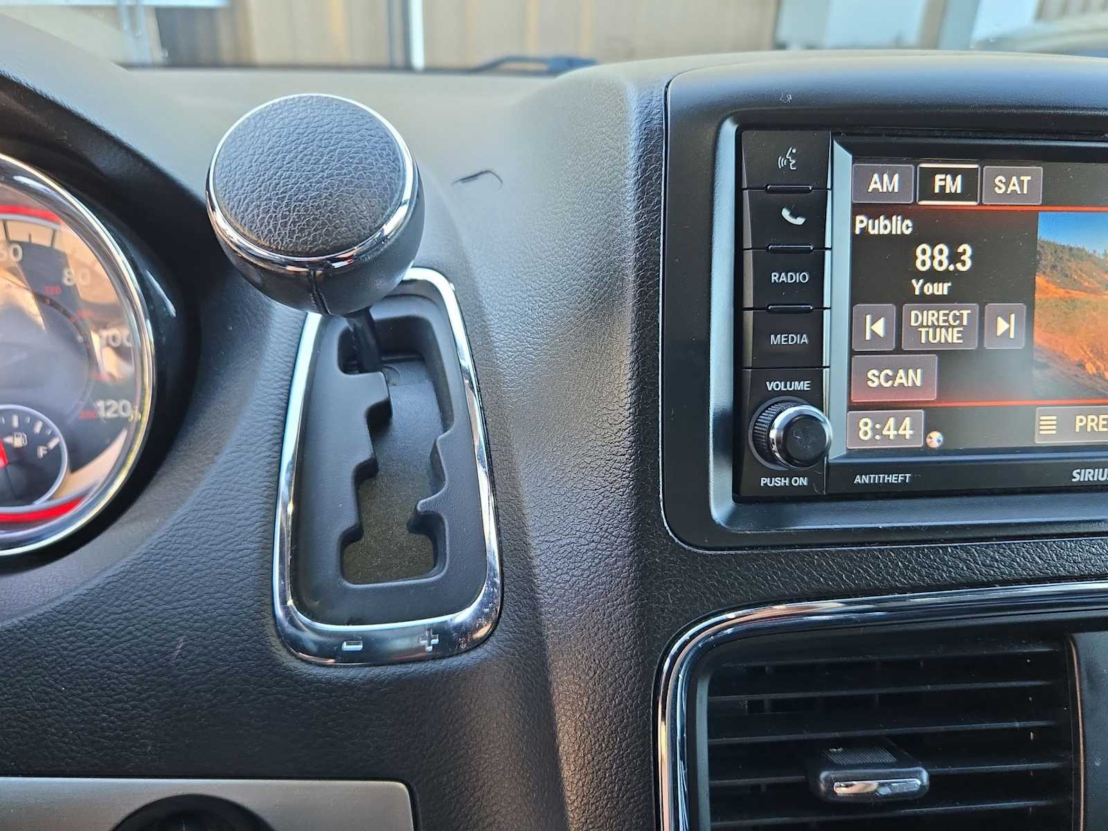Thumbnail: 2019 Dodge Grand Caravan - 29