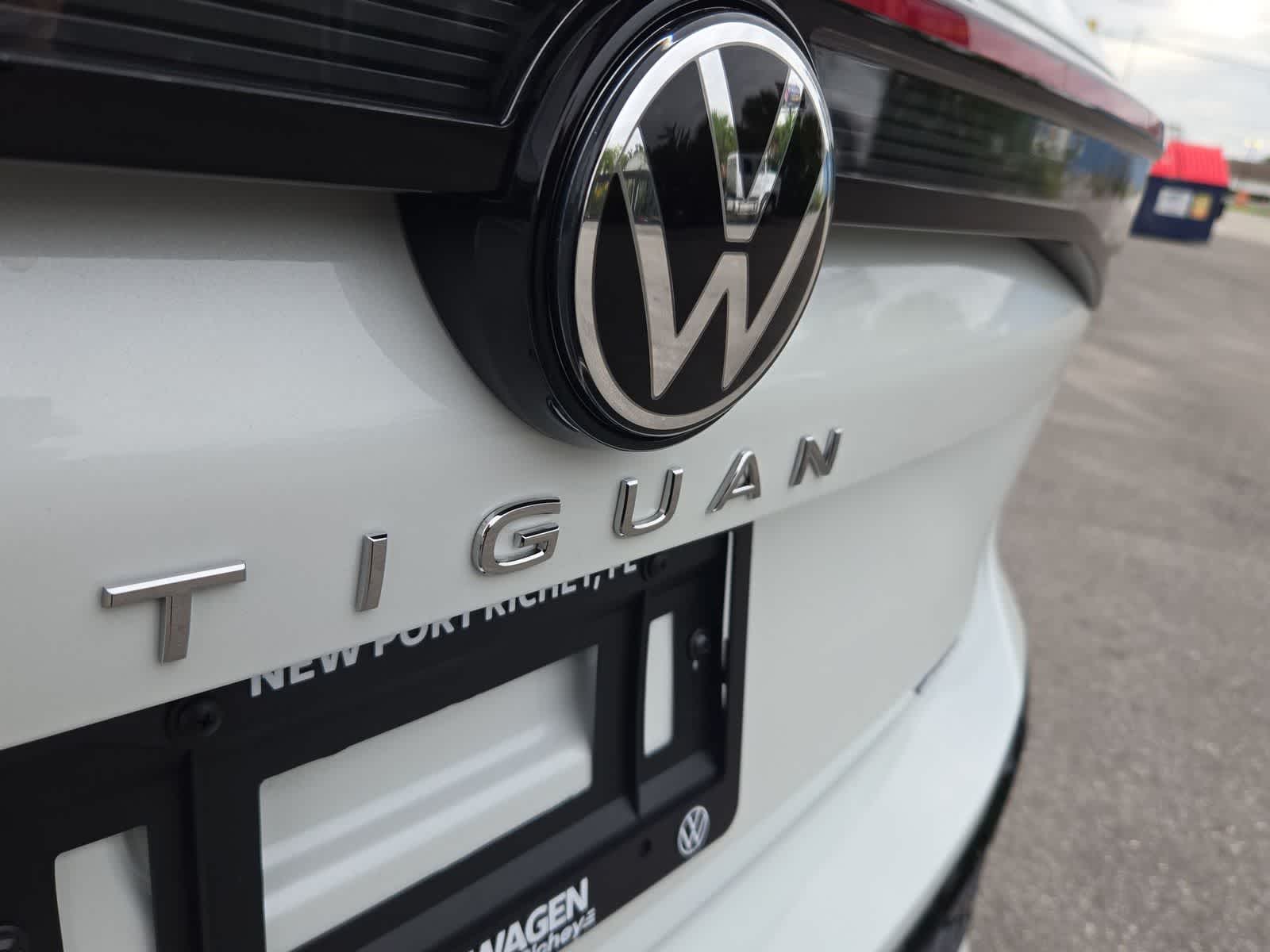 Thumbnail: 2025 Volkswagen Tiguan - 13