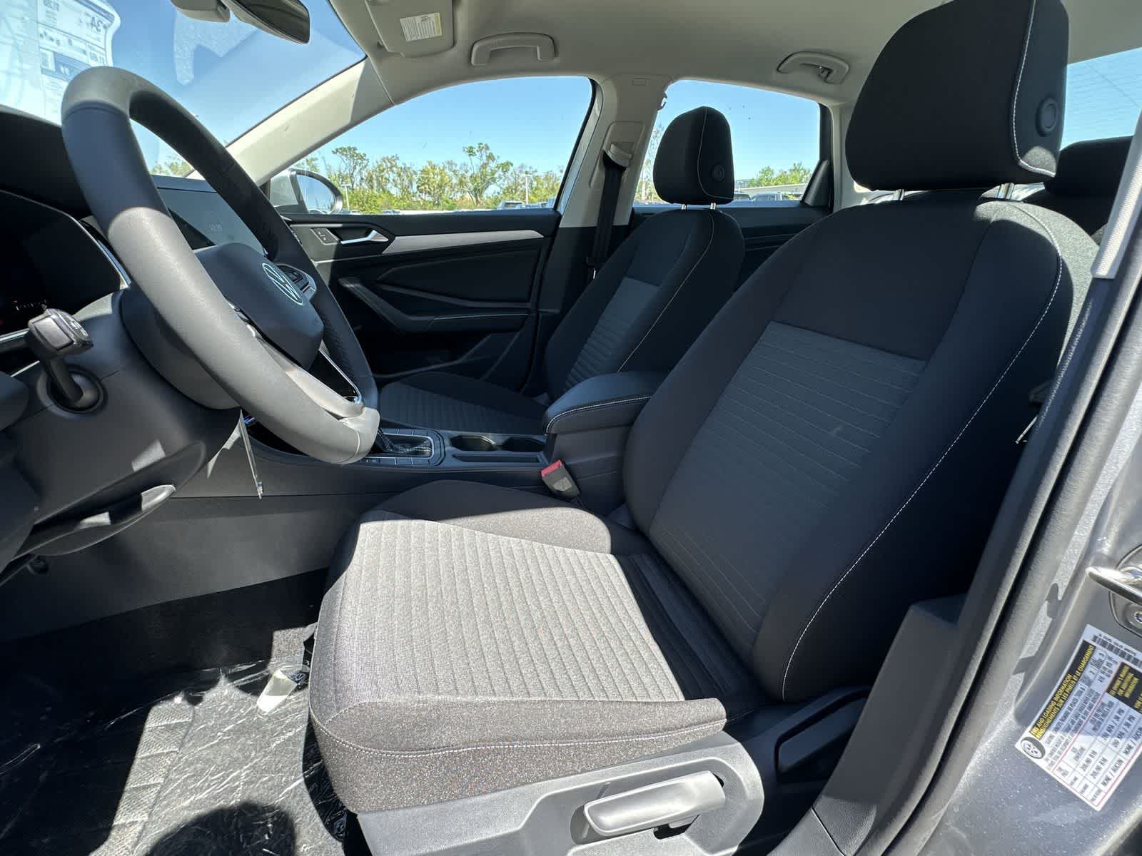 Thumbnail: 2026 Volkswagen Jetta - 15