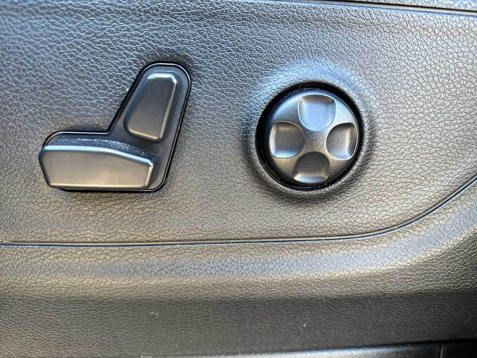 Thumbnail: 2021 RAM 1500 - 17