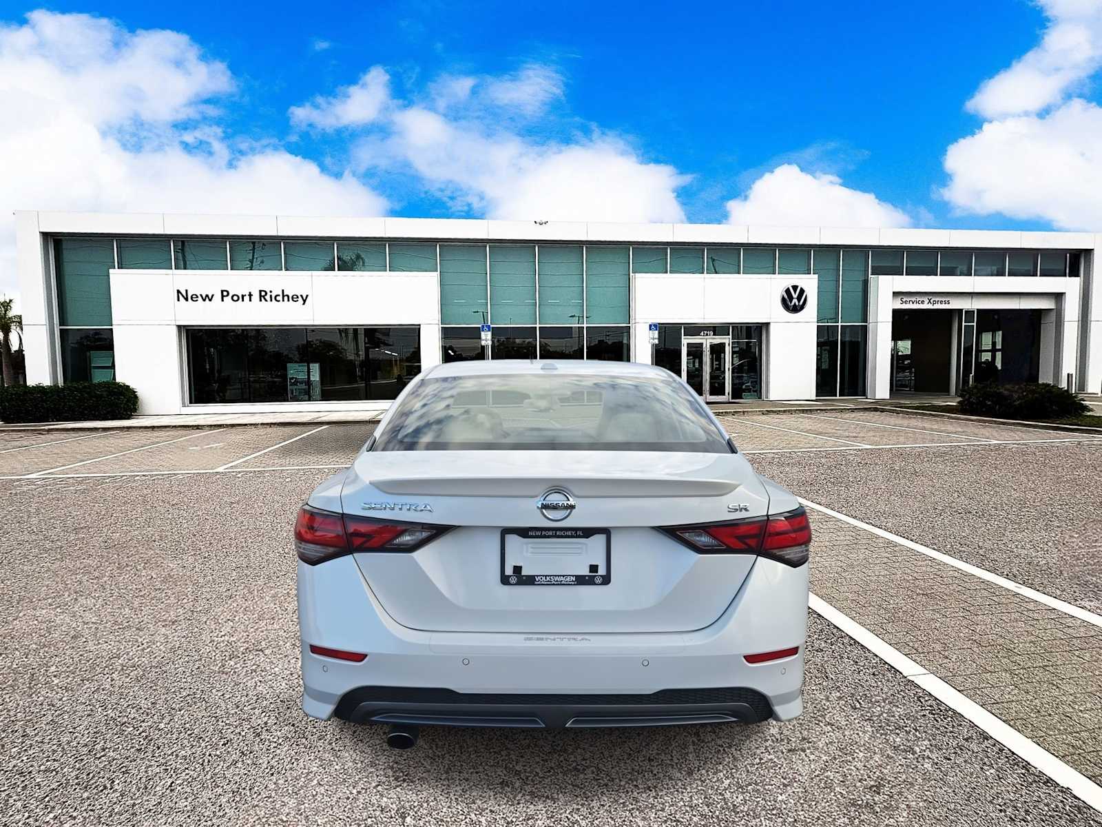 Thumbnail: 2023 Nissan Sentra - 7