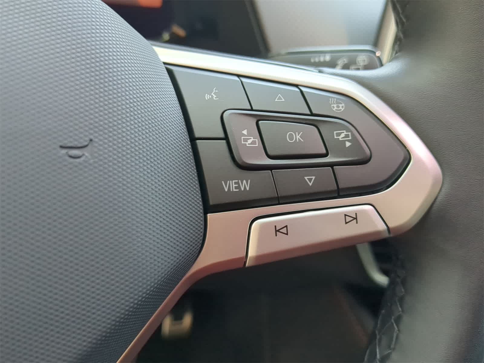 Thumbnail: 2025 Volkswagen Atlas - 23