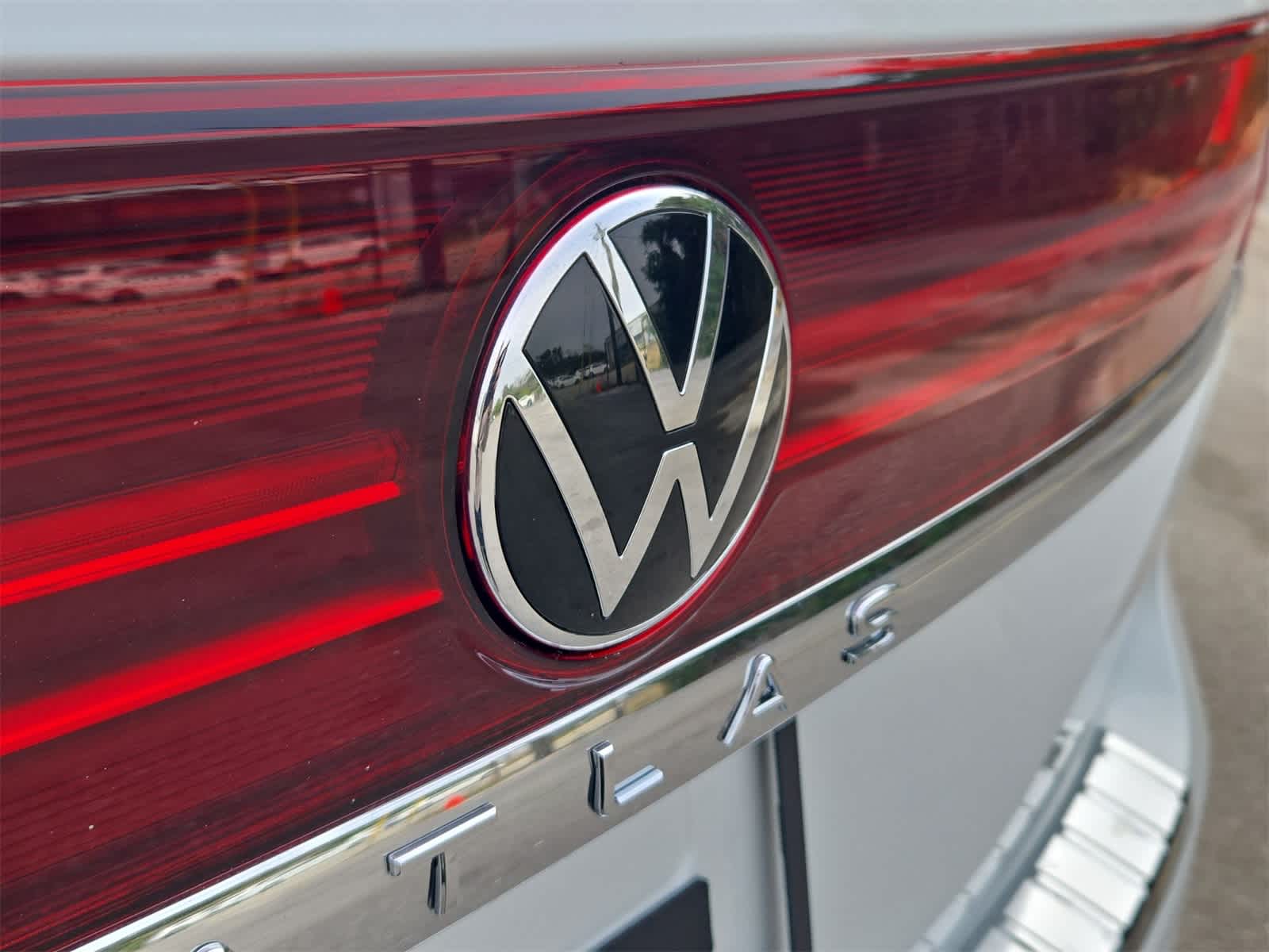 Thumbnail: 2026 Volkswagen Atlas - 12