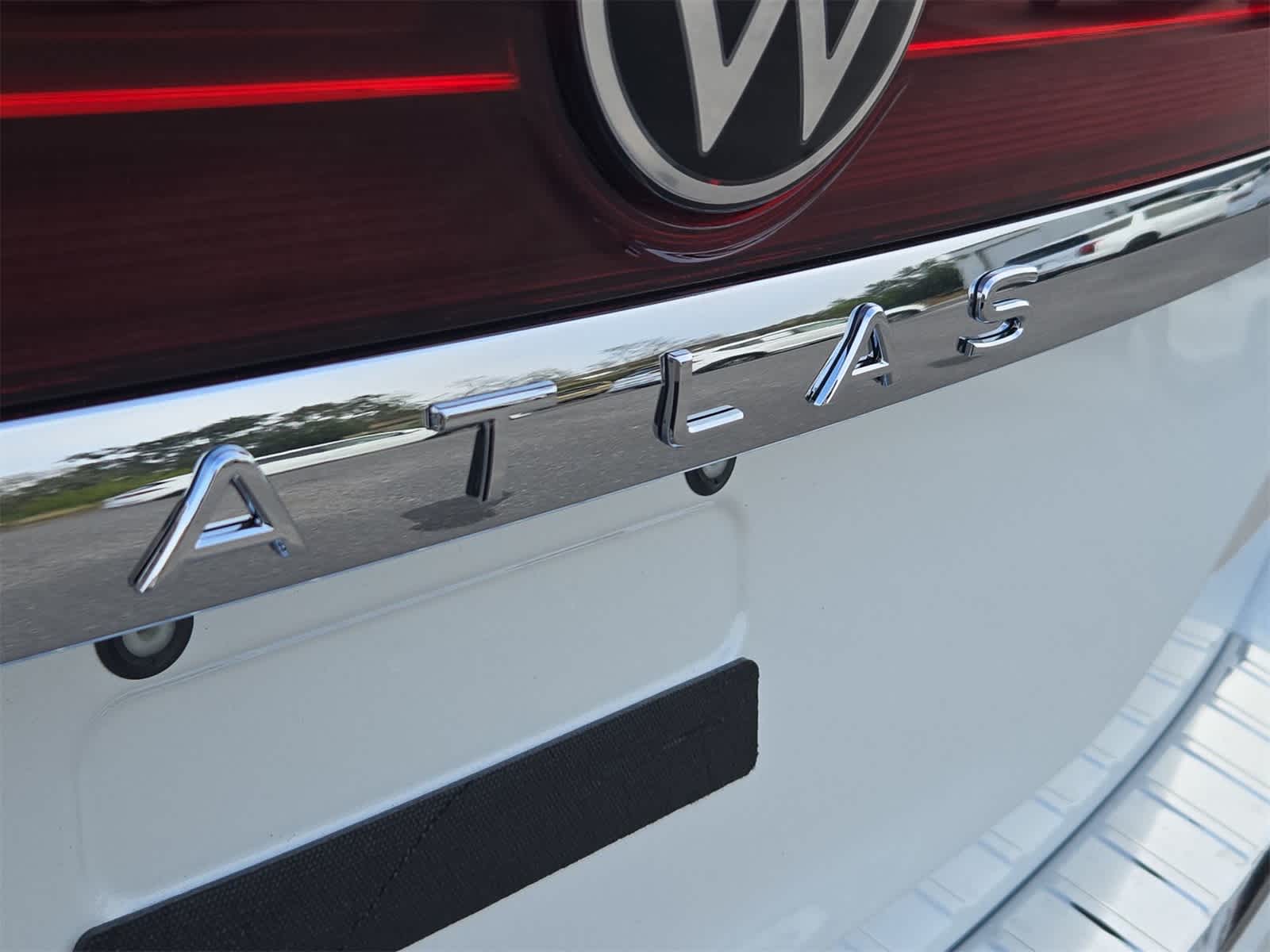 Thumbnail: 2026 Volkswagen Atlas - 13