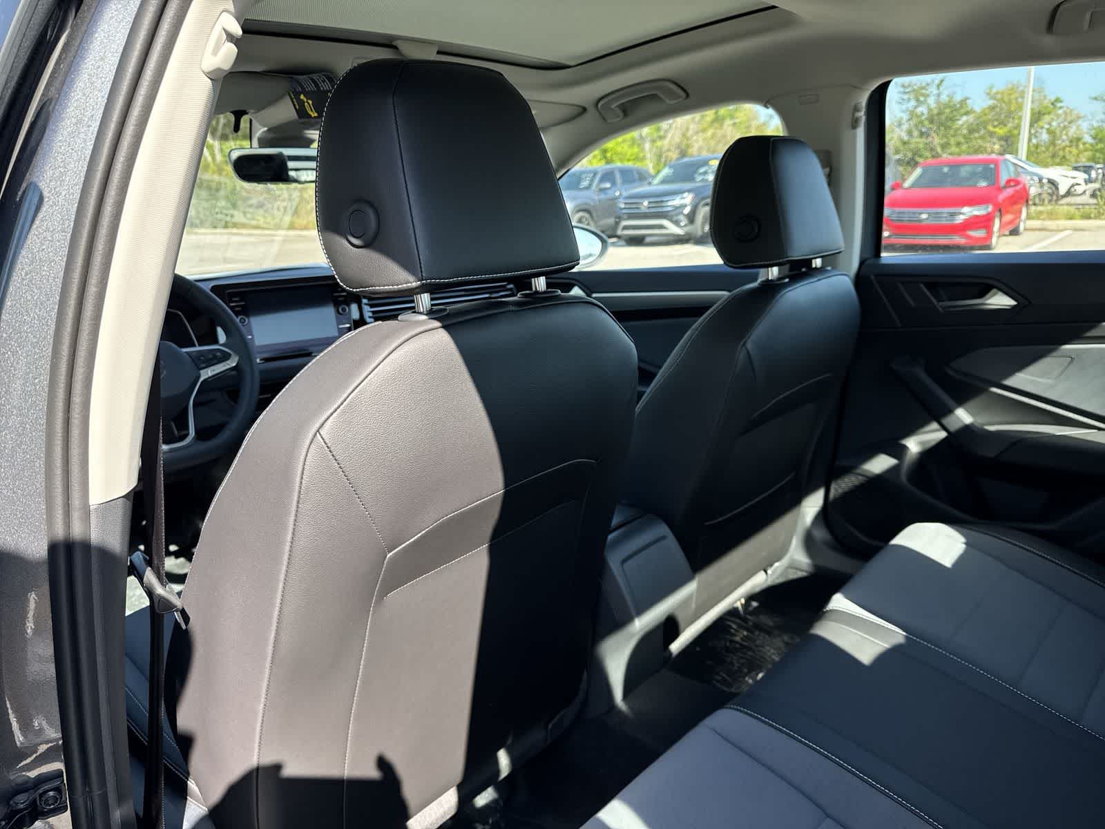 Thumbnail: 2026 Volkswagen Jetta - 17