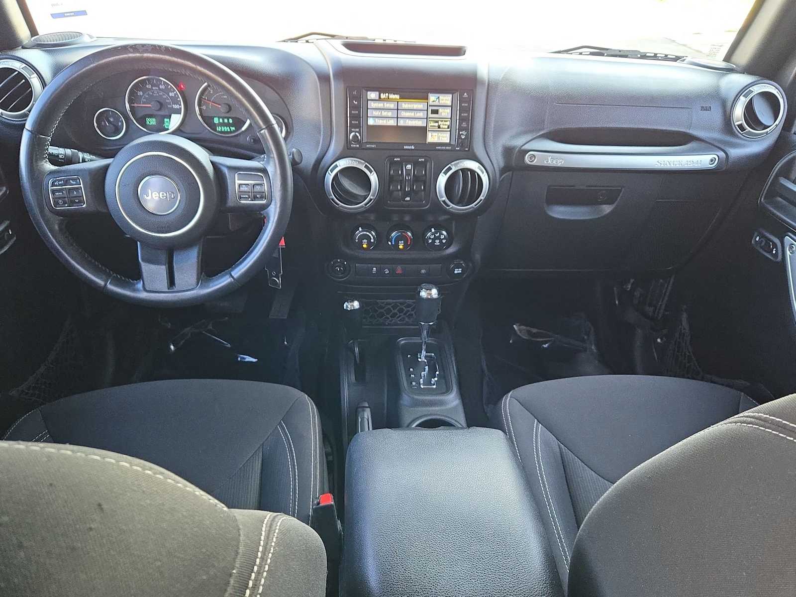 Thumbnail: 2016 Jeep Wrangler - 15