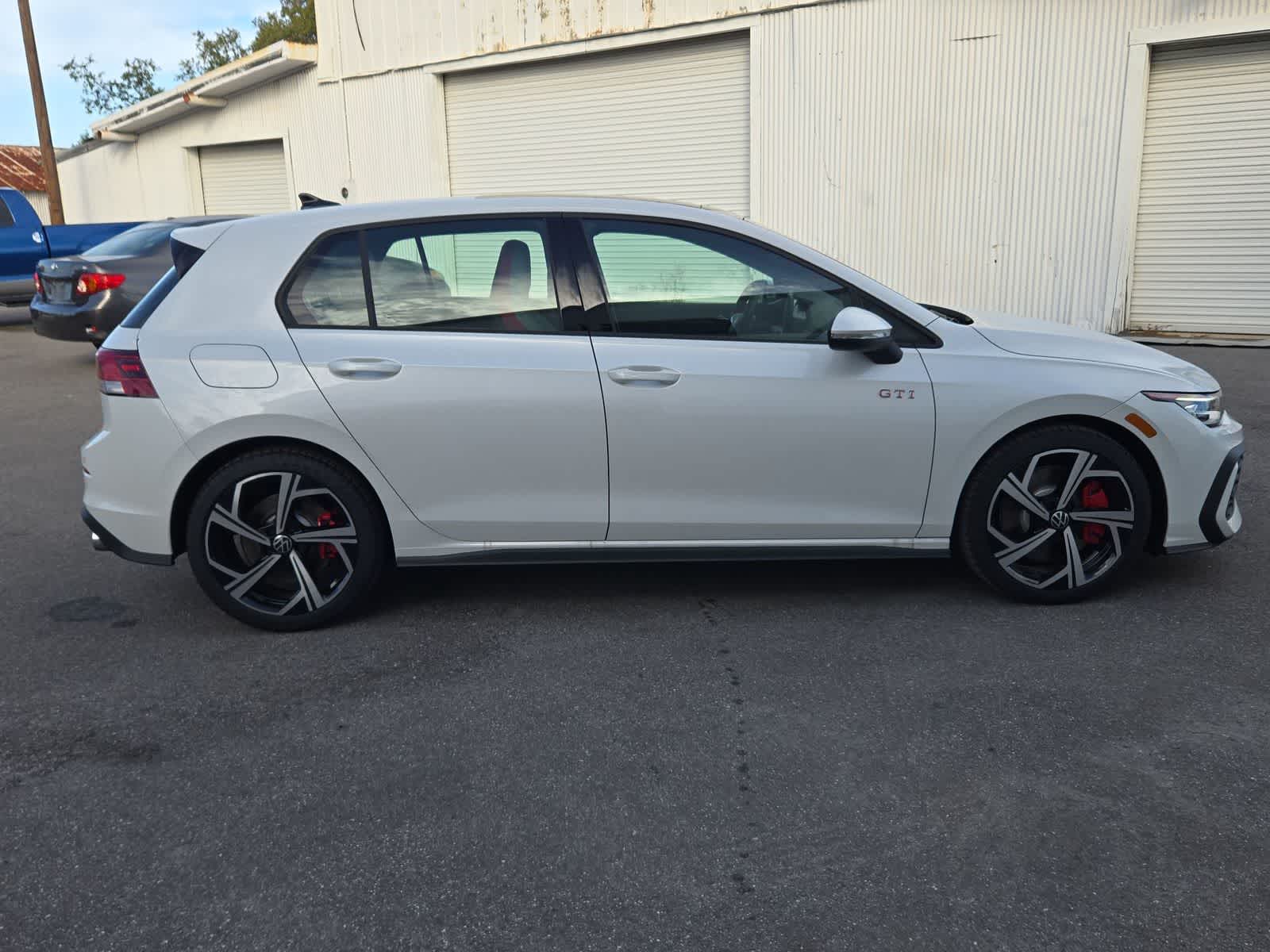 Thumbnail: 2026 Volkswagen Golf - 15