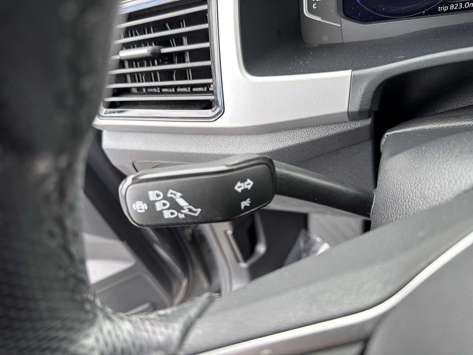 Thumbnail: 2022 Volkswagen Atlas - 25