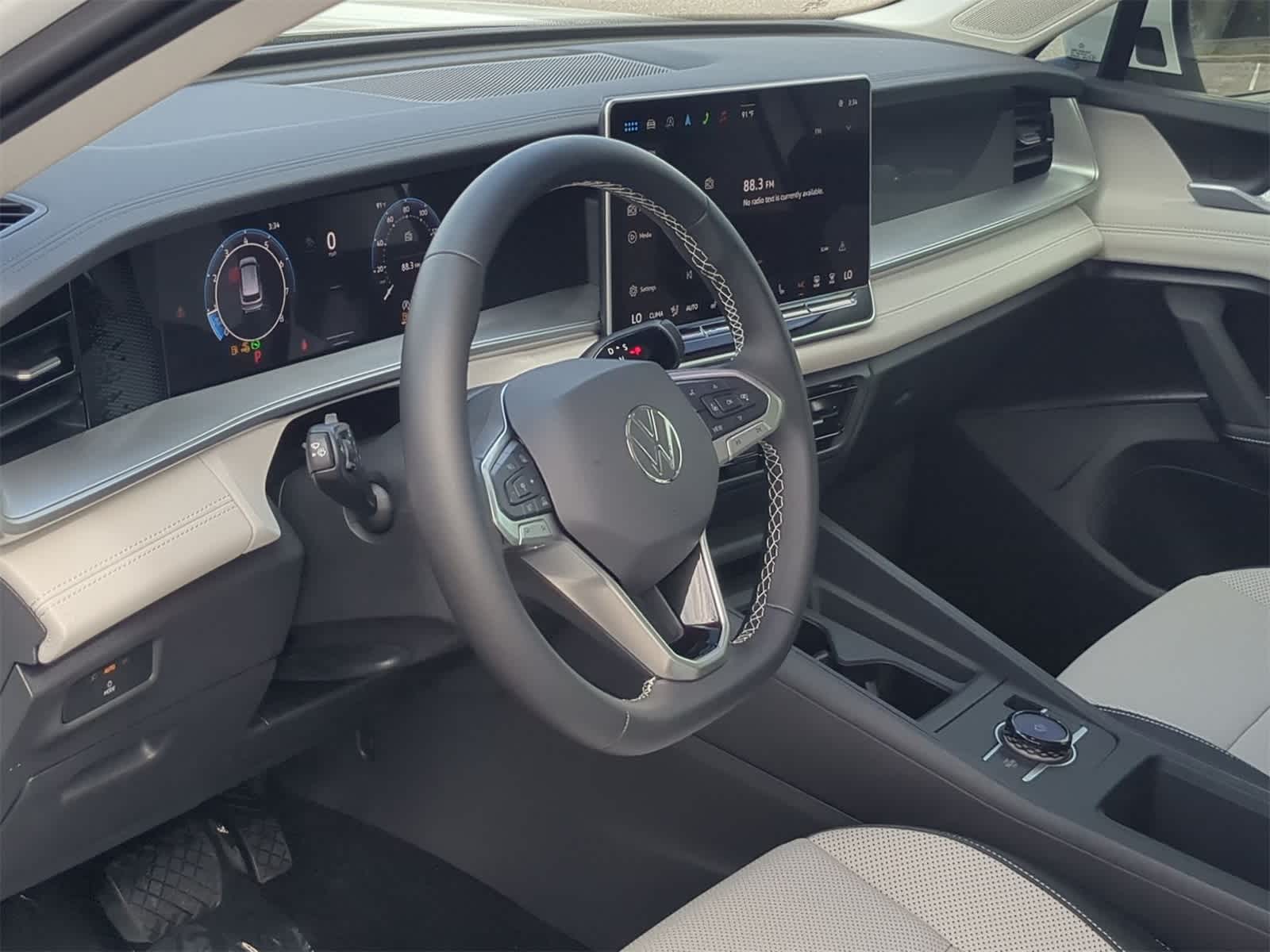 Thumbnail: 2025 Volkswagen Tiguan - 10