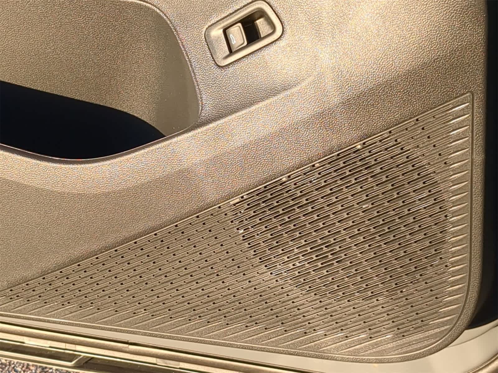 Thumbnail: 2025 Volkswagen Atlas - 32