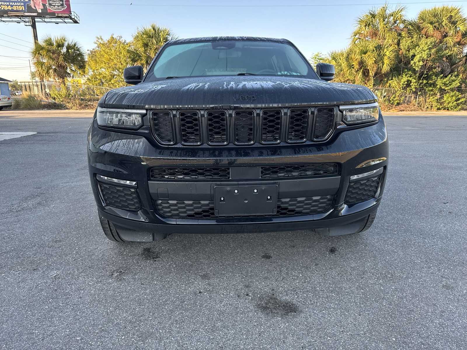 Thumbnail: 2023 Jeep Grand Cherokee - 9