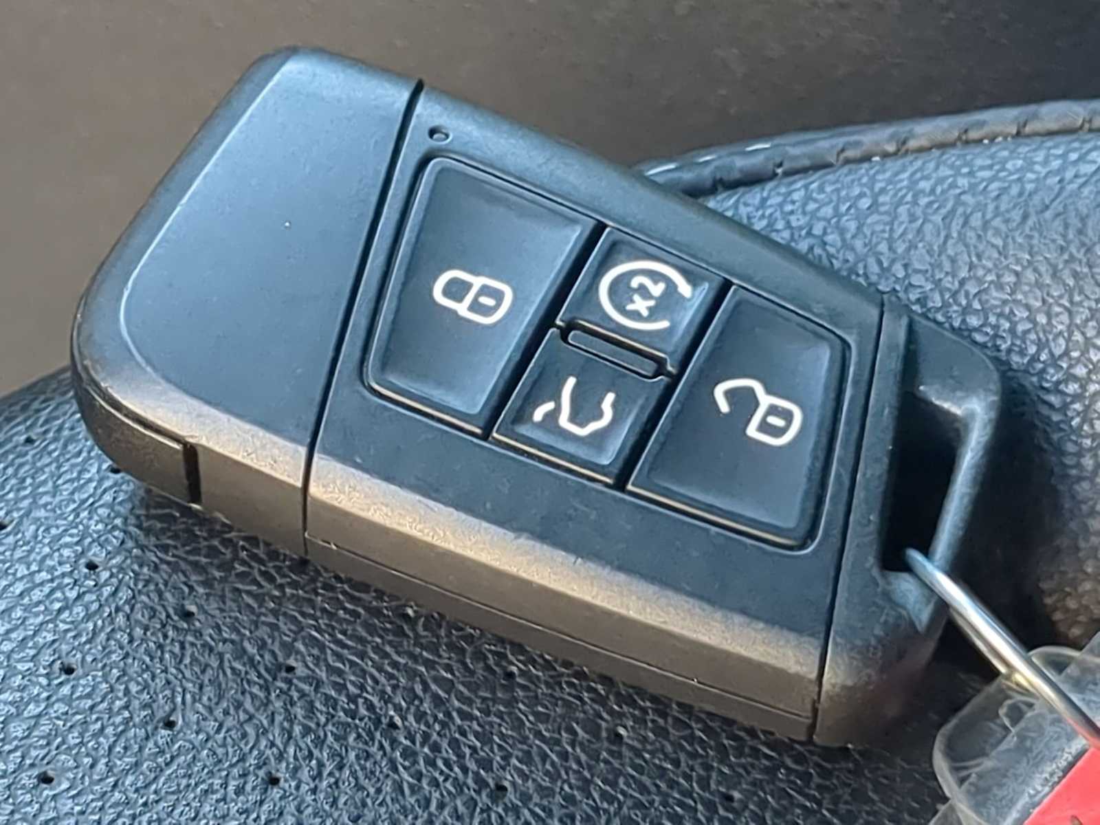 Thumbnail: 2022 Volkswagen Atlas - 36