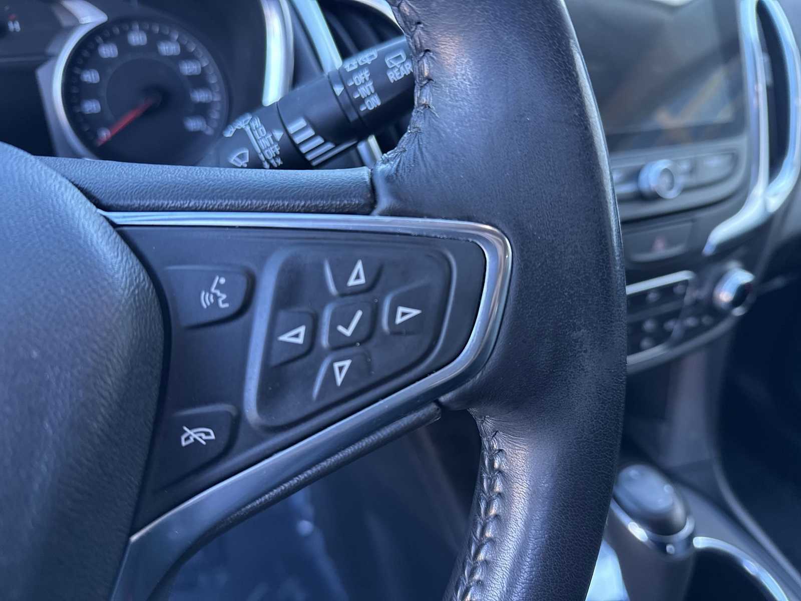 Thumbnail: 2020 Chevrolet Equinox - 25