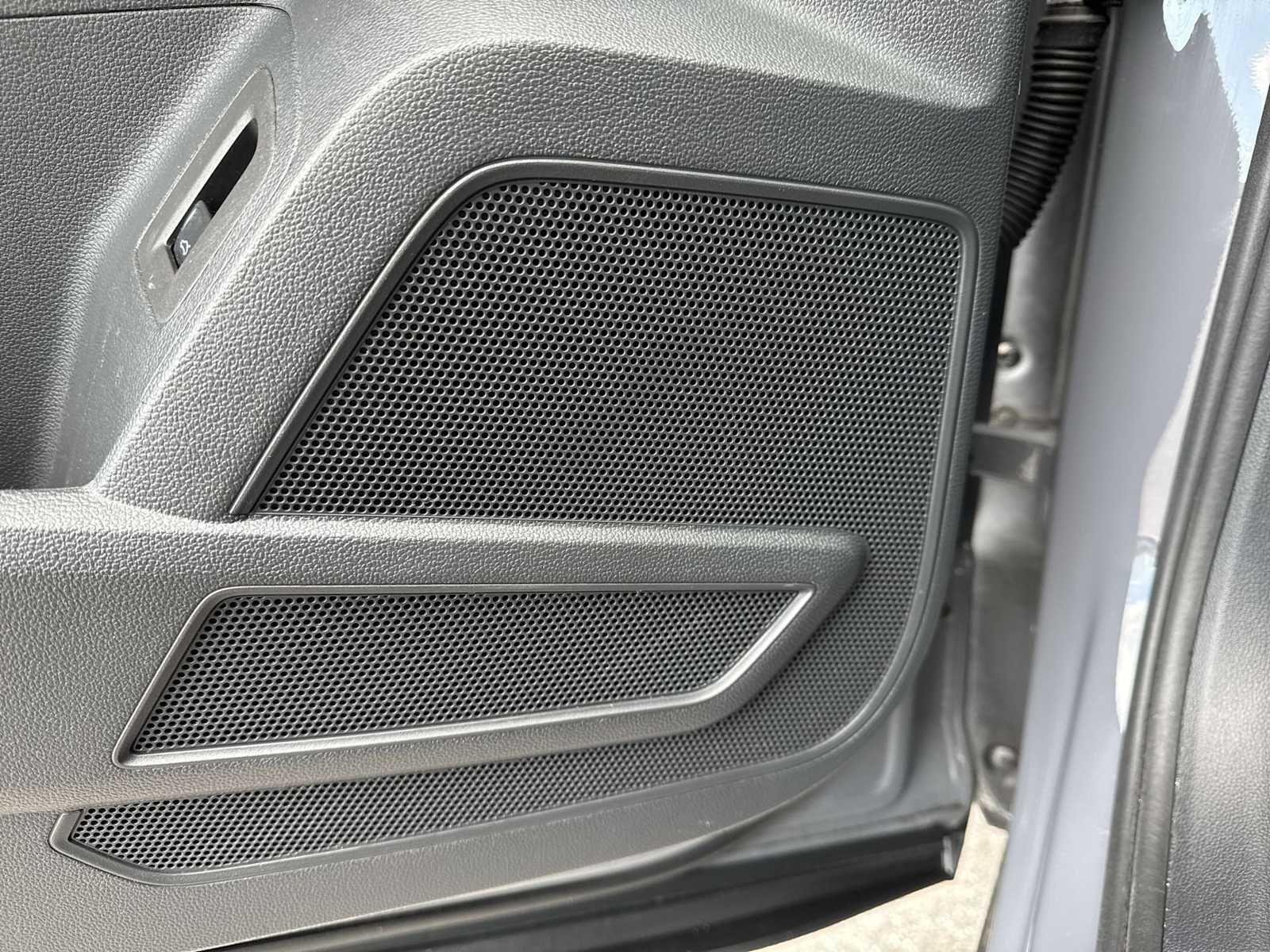 Thumbnail: 2022 Volkswagen Atlas - 29