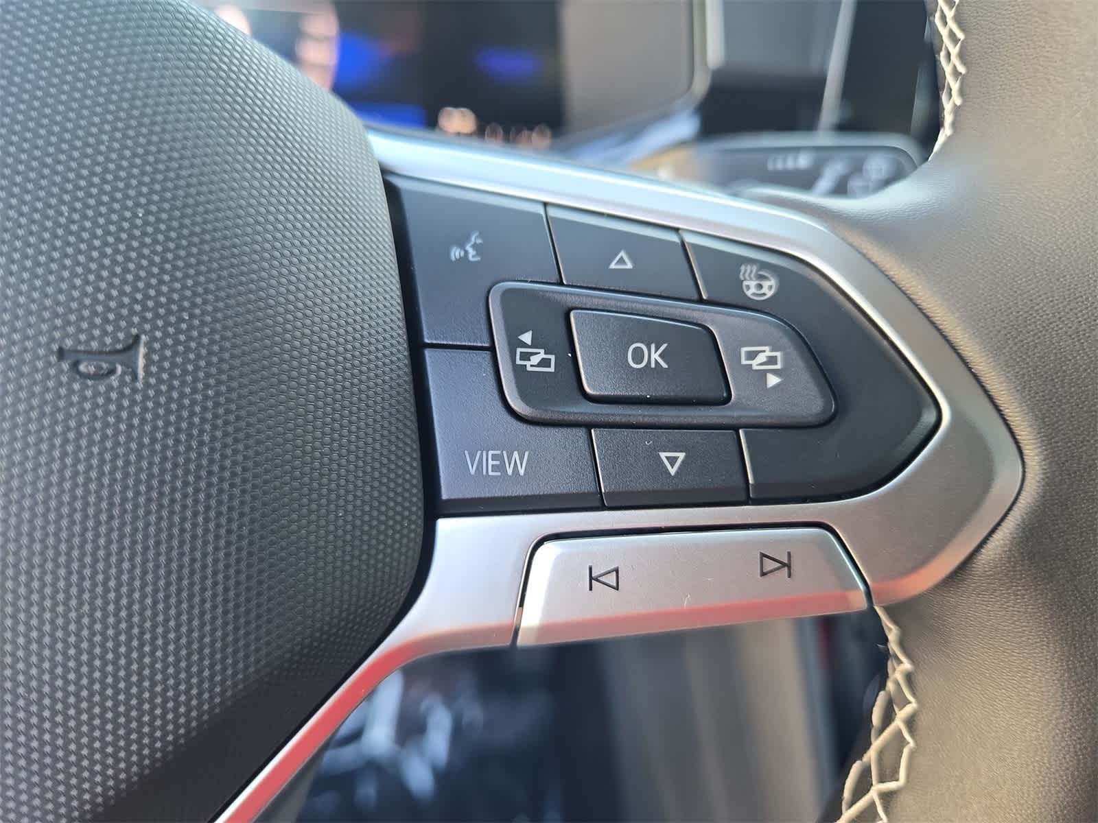 Thumbnail: 2025 Volkswagen Taos - 23