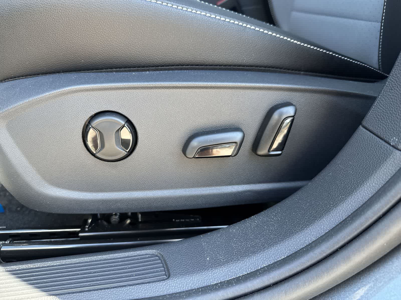 Thumbnail: 2026 Volkswagen Jetta - 16