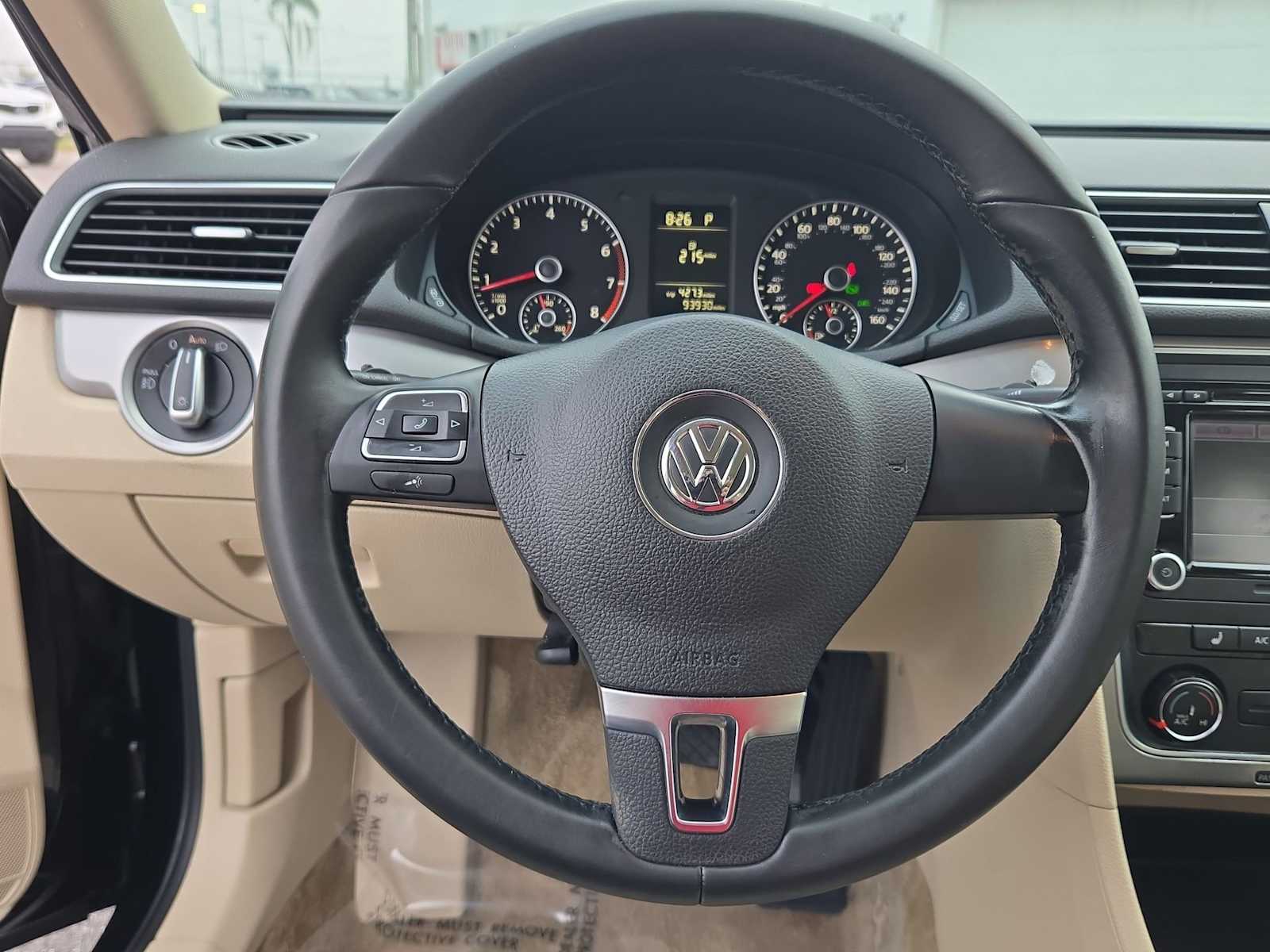 Thumbnail: 2015 Volkswagen Passat - 20