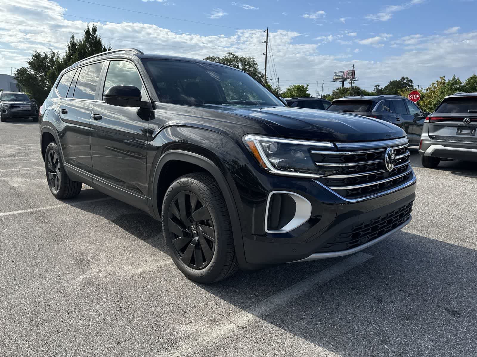 Thumbnail: 2026 Volkswagen Atlas - 8