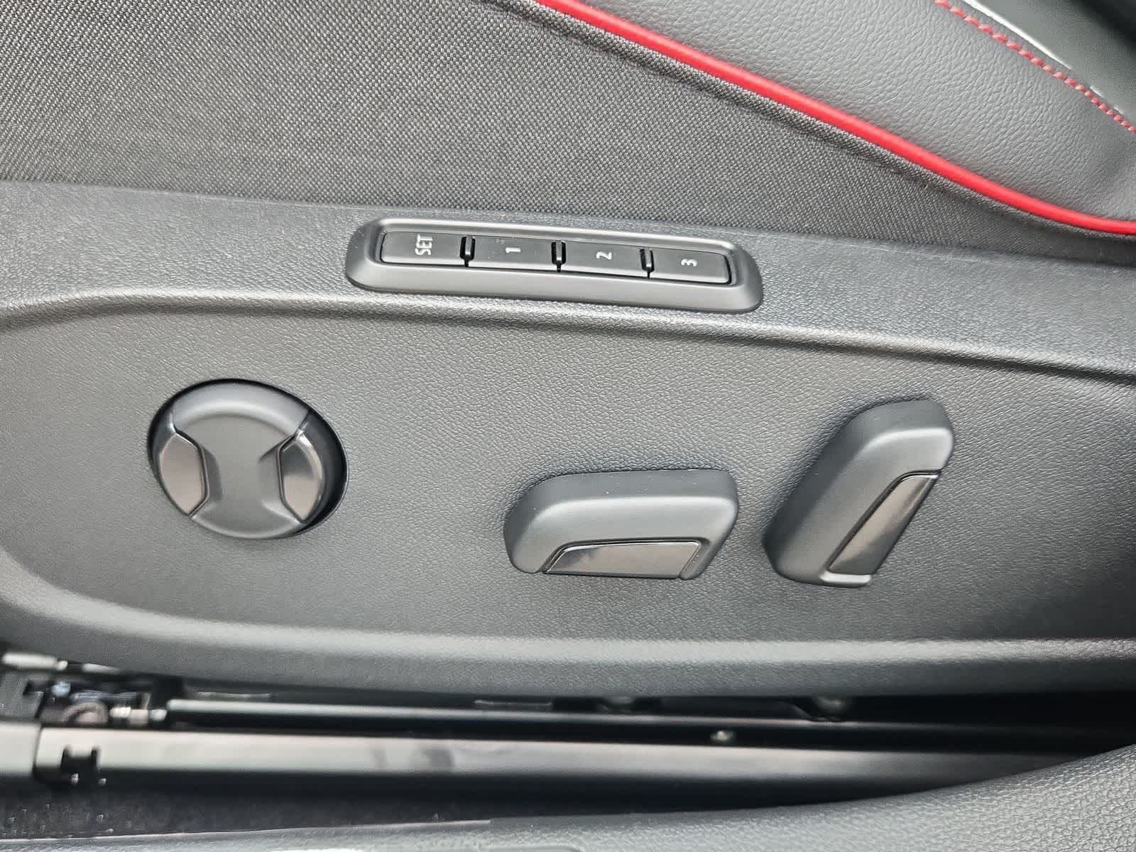 Thumbnail: 2026 Volkswagen Golf - 18