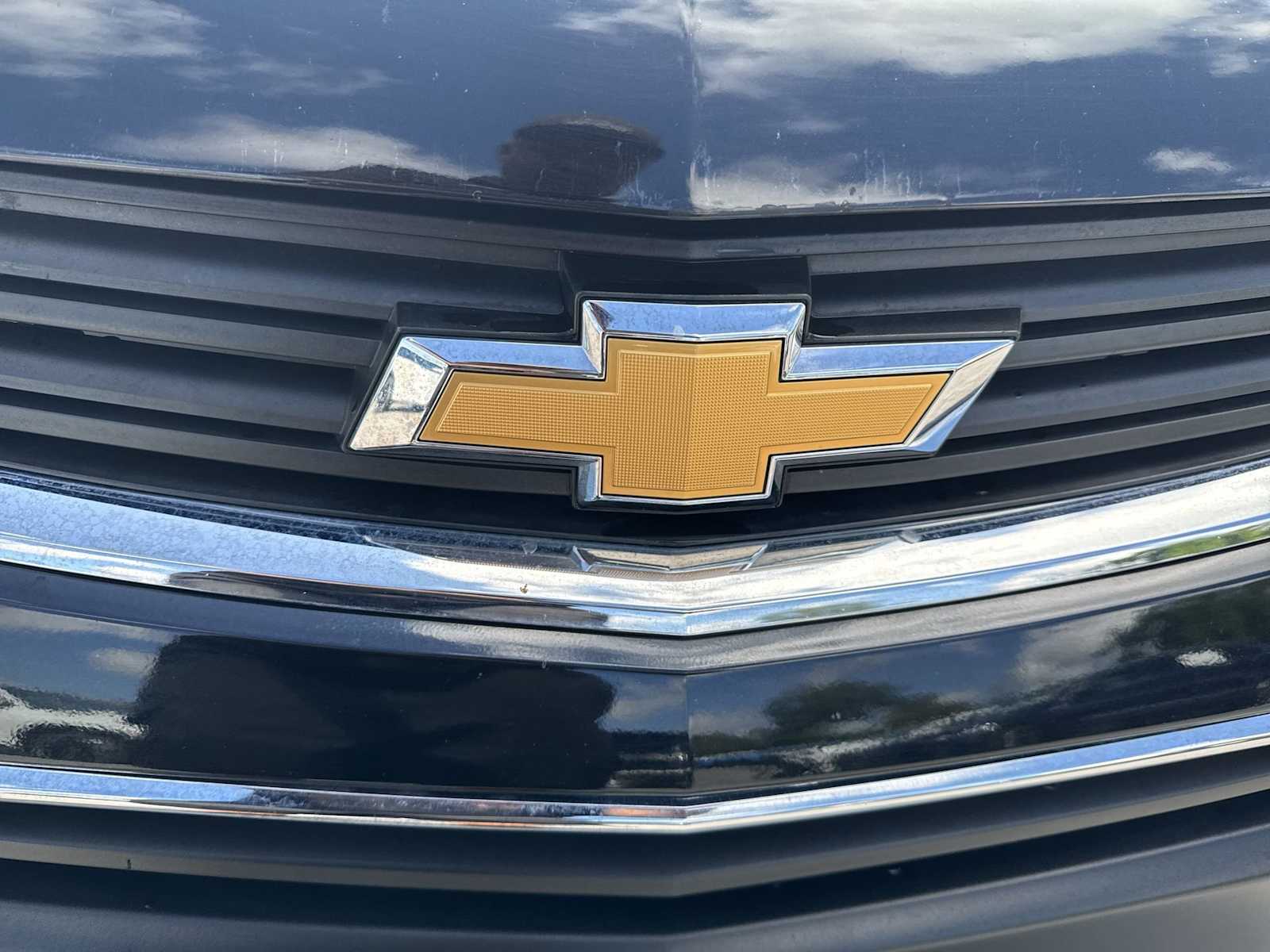Thumbnail: 2020 Chevrolet Sonic - 10