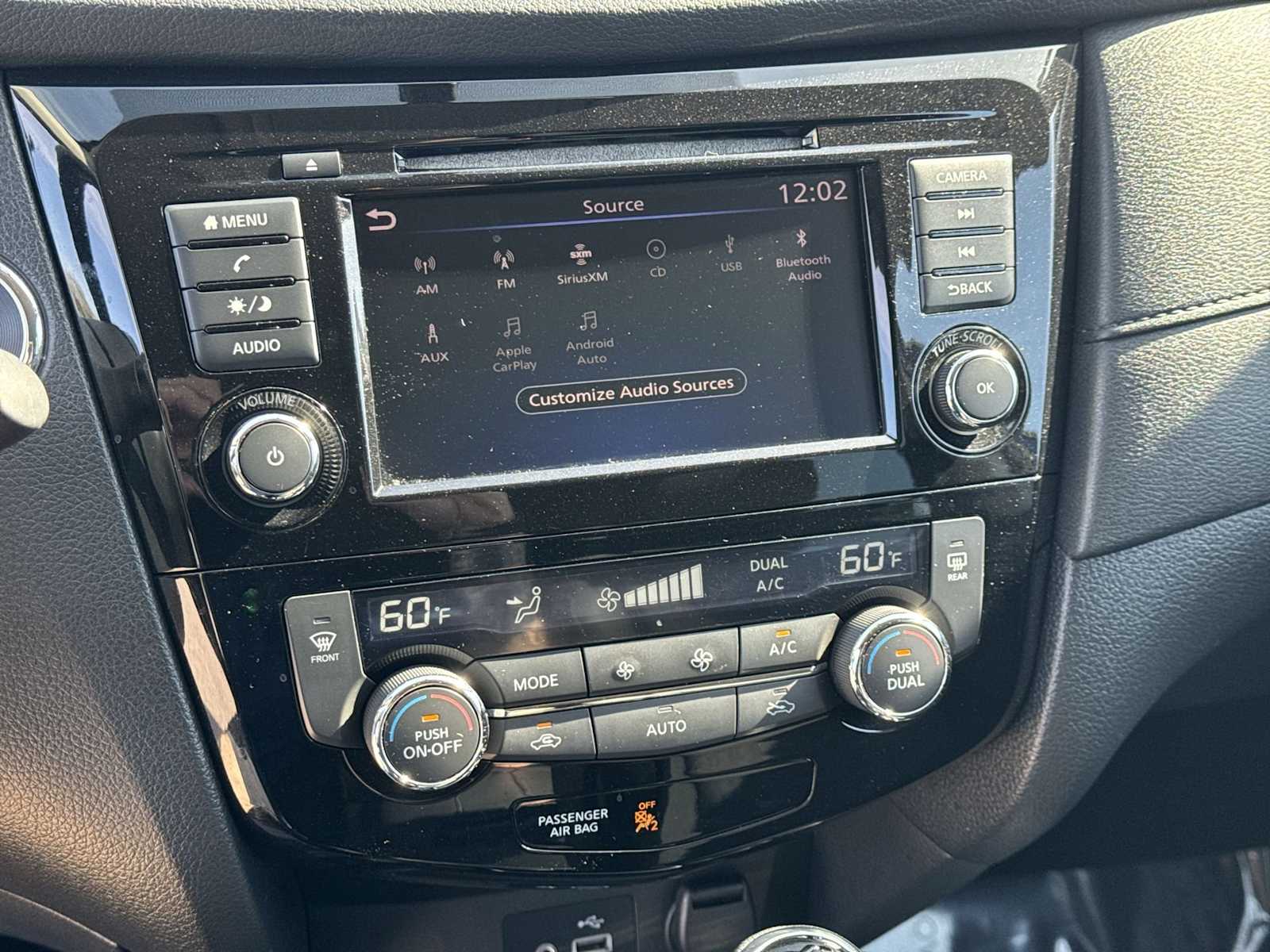 Thumbnail: 2018 Nissan Rogue - 23