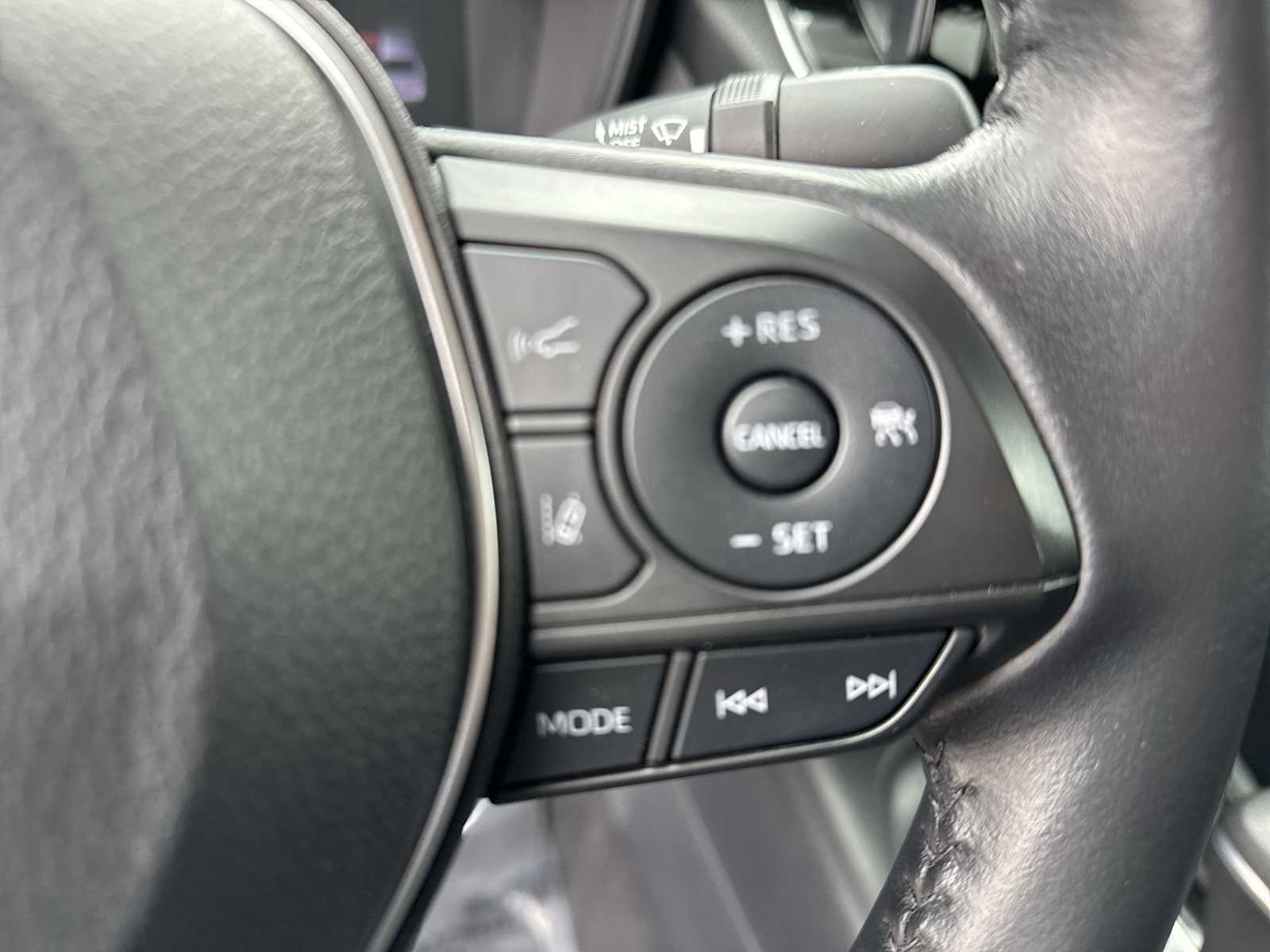 Thumbnail: 2022 Toyota Corolla - 23