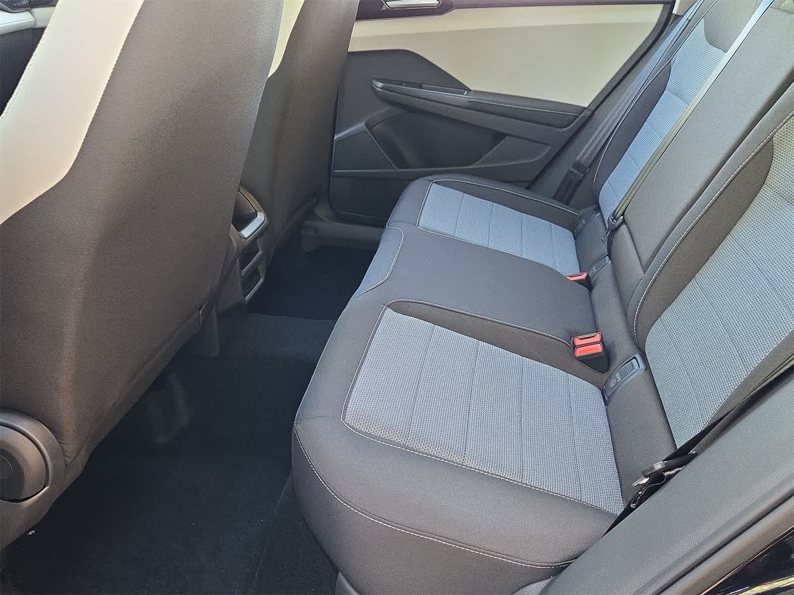 Thumbnail: 2025 Volkswagen Taos - 19