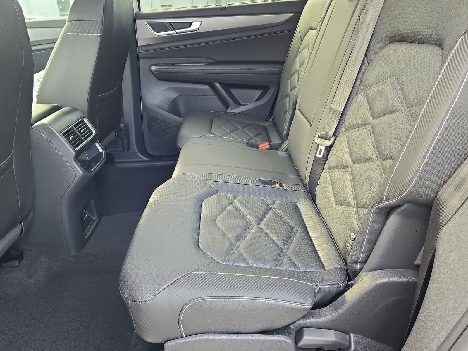 Thumbnail: 2026 Volkswagen Atlas - 27