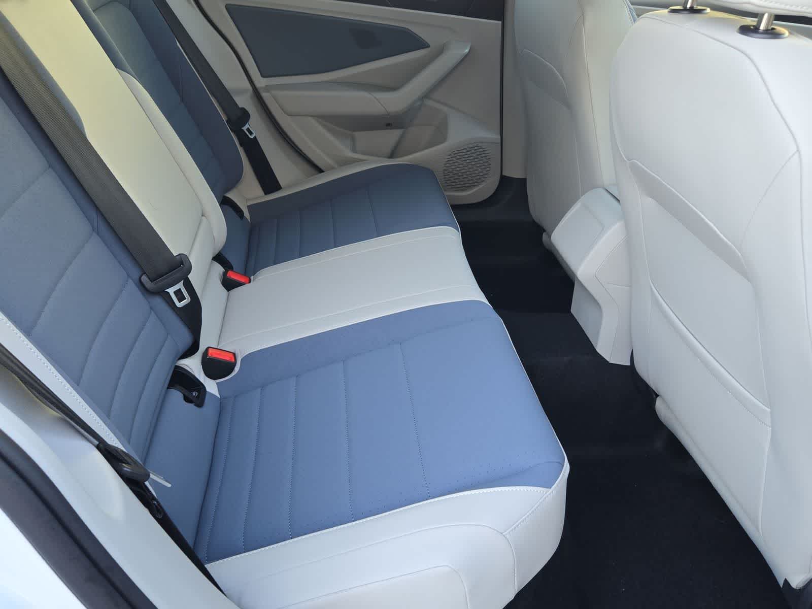 Thumbnail: 2026 Volkswagen Jetta - 27