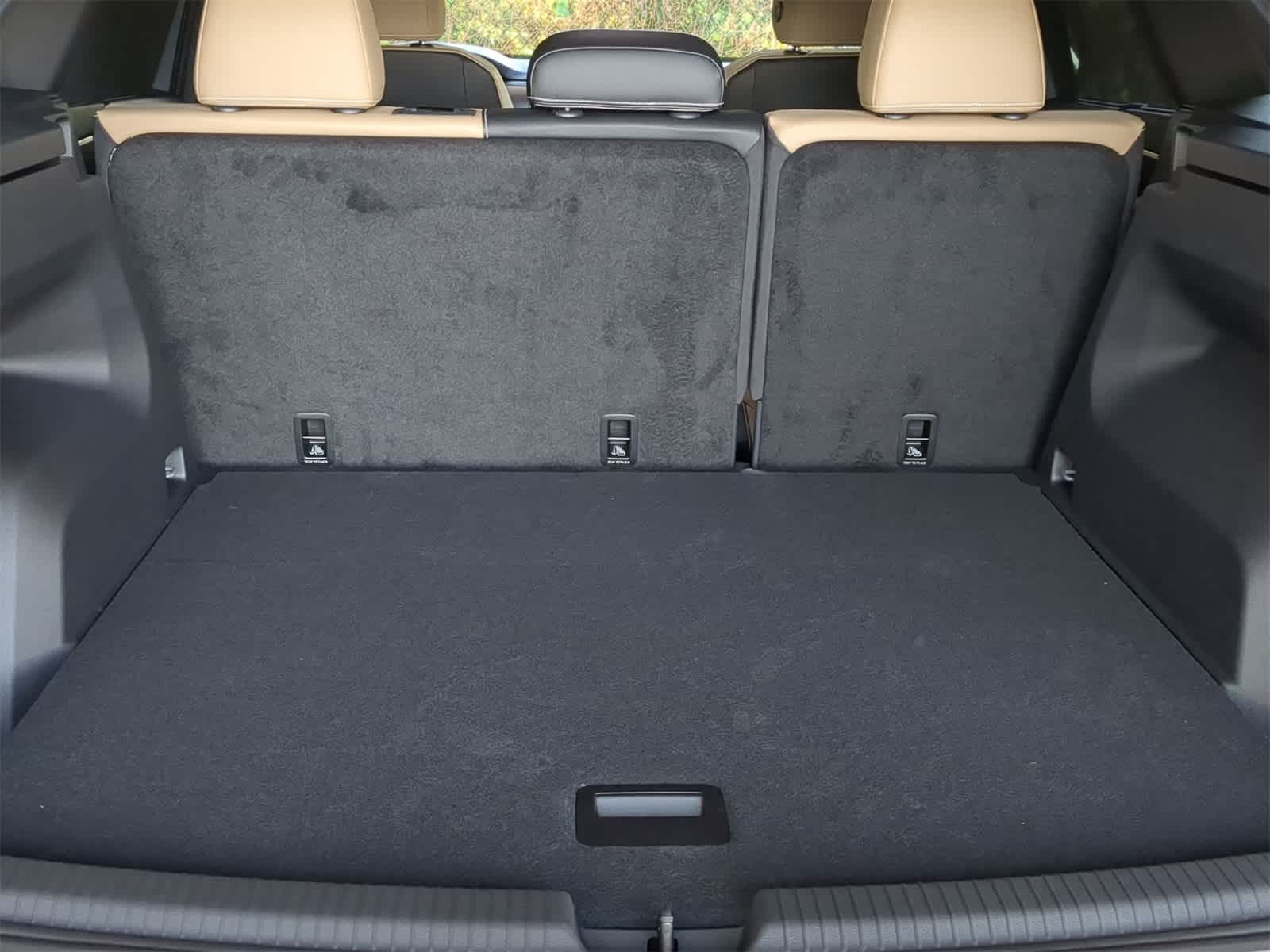 Thumbnail: 2025 Volkswagen Atlas - 33