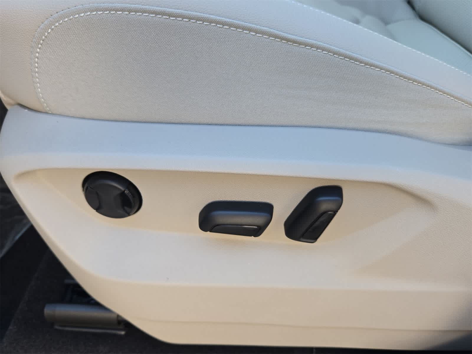 Thumbnail: 2026 Volkswagen Atlas - 18