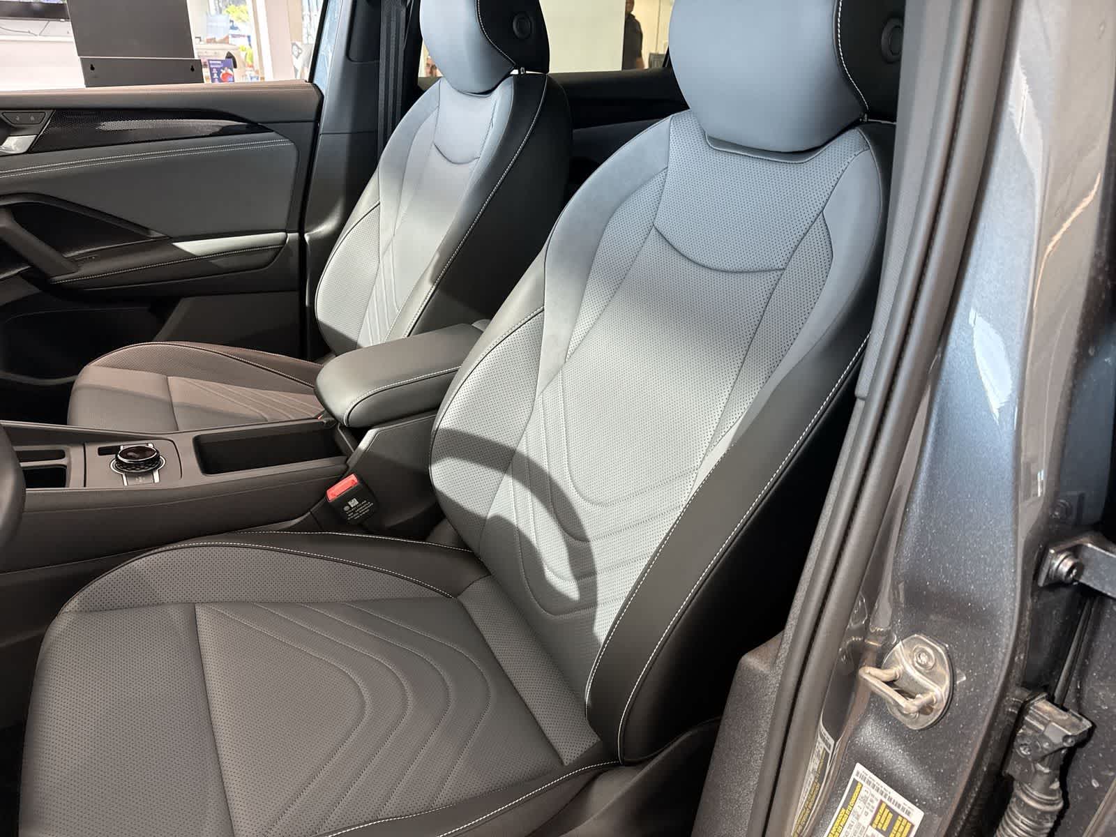 Thumbnail: 2026 Volkswagen Tiguan - 14