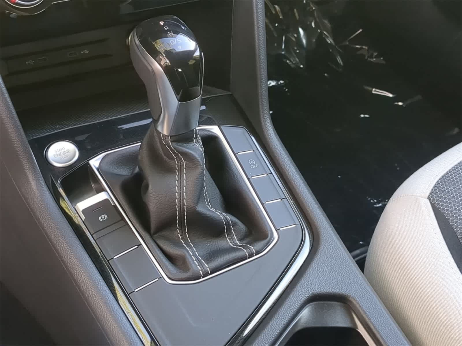 Thumbnail: 2025 Volkswagen Taos - 28