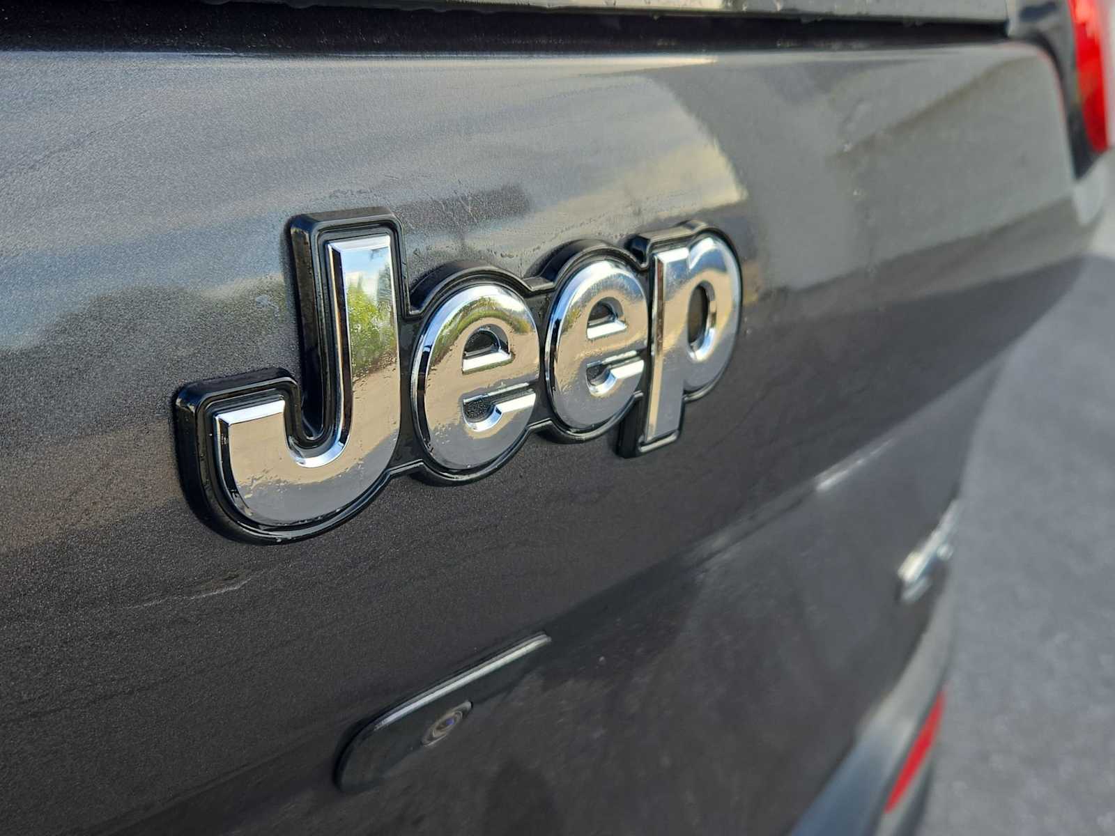 Thumbnail: 2017 Jeep Cherokee - 12