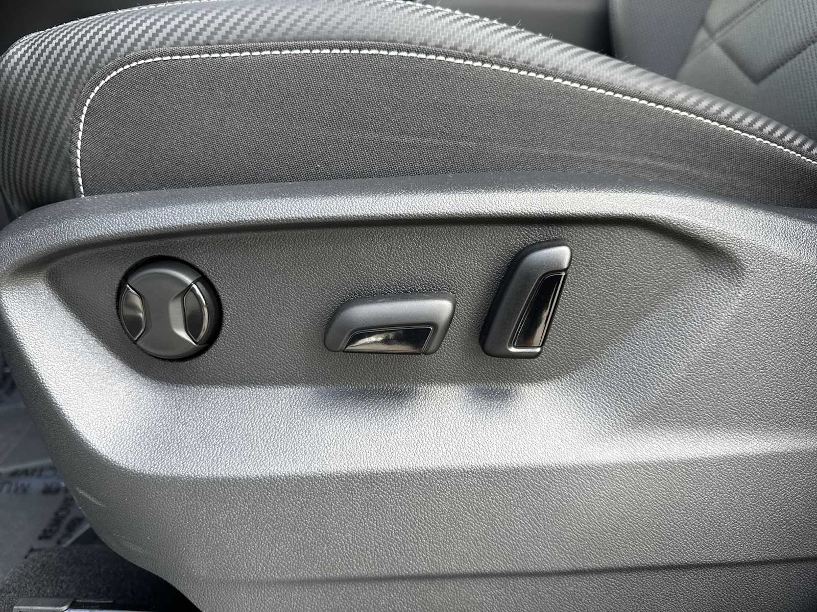 Thumbnail: 2026 Volkswagen Atlas - 24