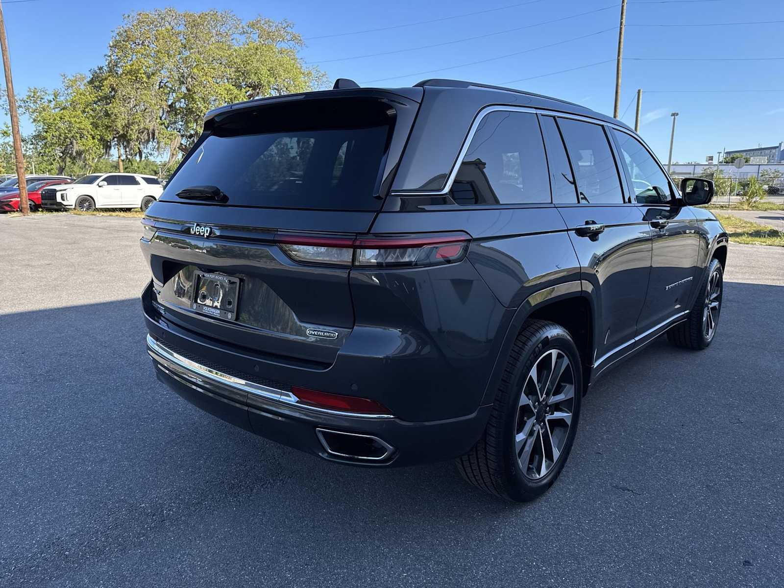 Thumbnail: 2022 Jeep Grand Cherokee - 7
