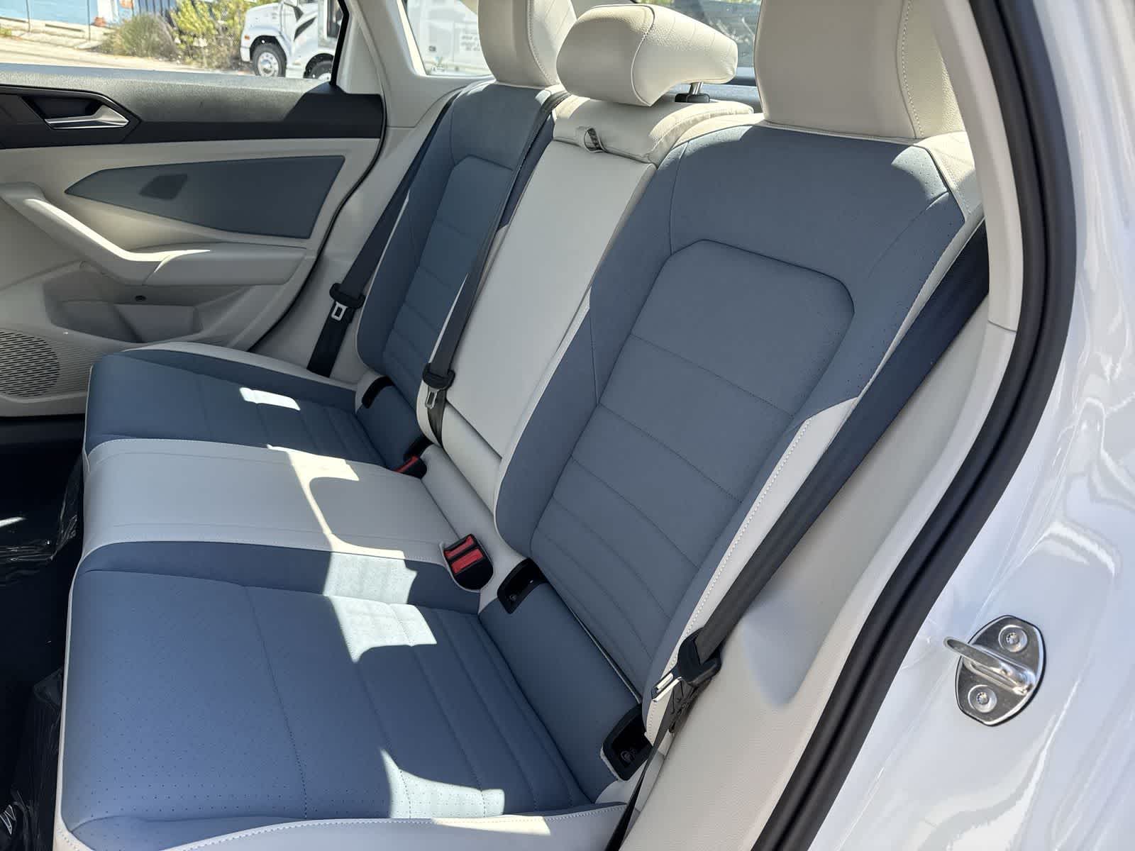 Thumbnail: 2026 Volkswagen Jetta - 18